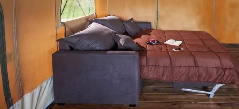 Tente lodge Kenya au camping le pont à Rivière-sur-Tarn